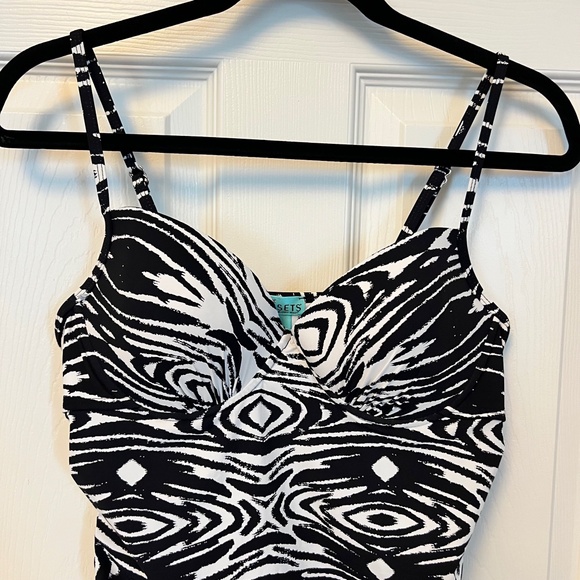 SPANX Love Your Assets Tankini Top ZEBRA Black White Push Up Ruched Swimsuit L - Picture 2 of 7